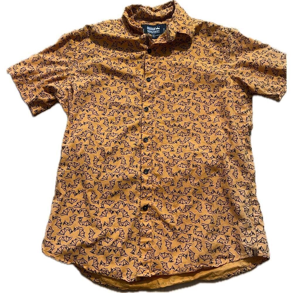 Monument Button Up Bat Shirt Halloween Men’s Size M 100% Cotton